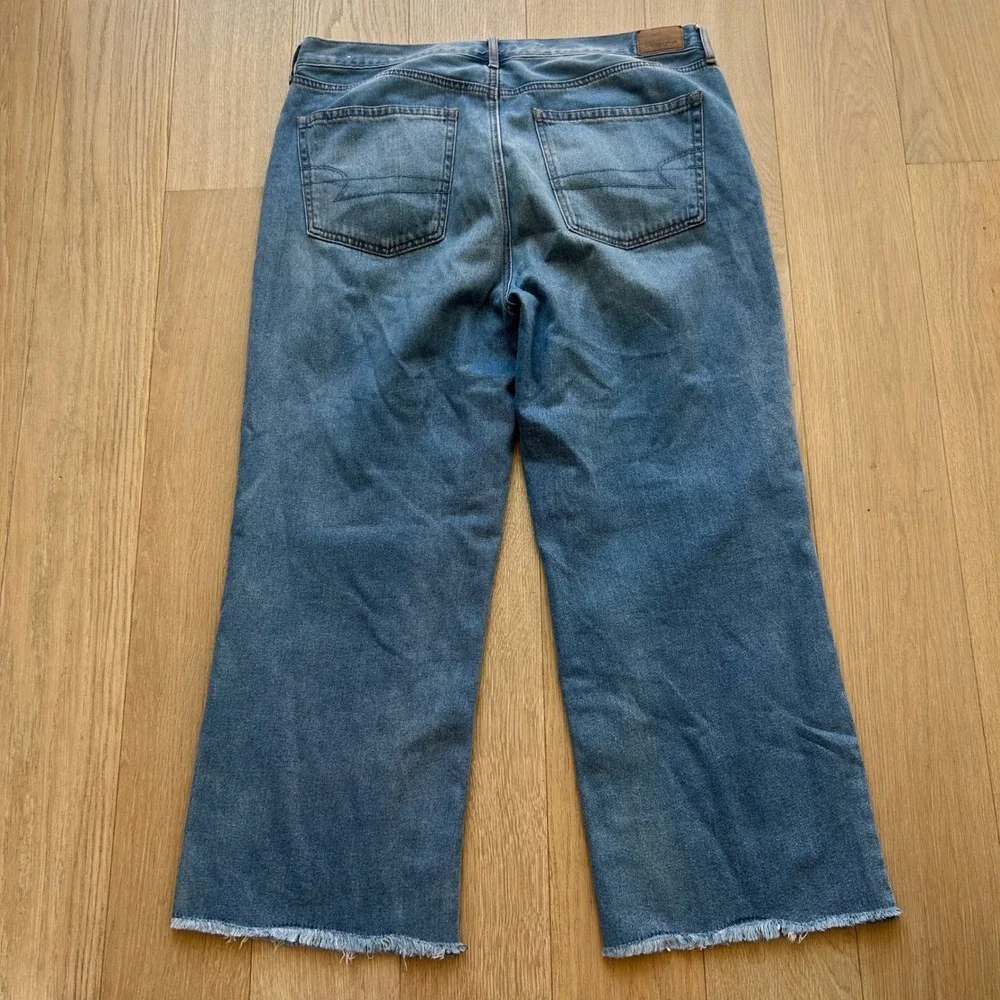 American Eagle Wide Leg Crop Jeans 16 Long Blue Button Fly Raw Hem Boho Retro - Picture 2 of 11